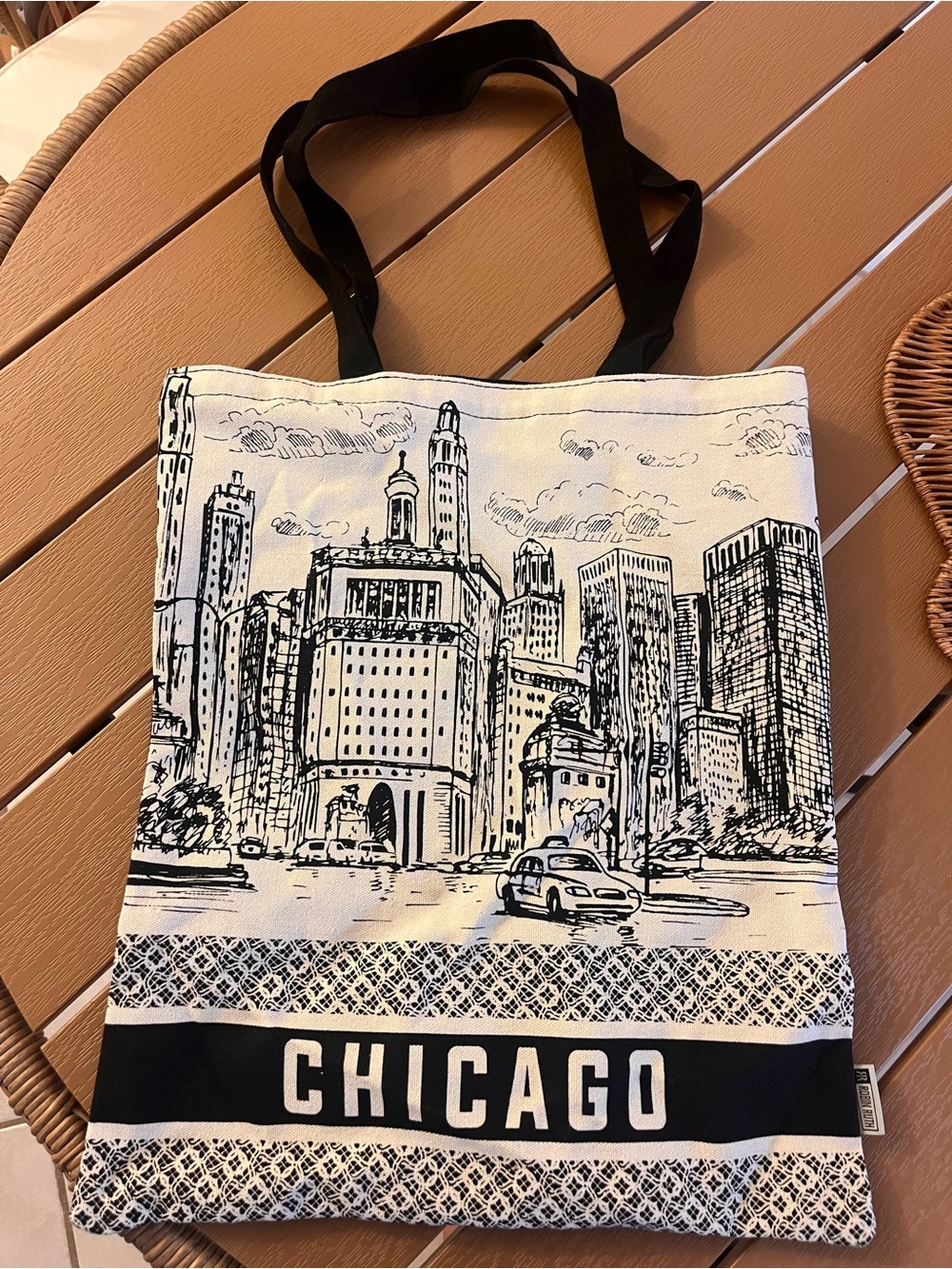 Chicago Skyline Tote Bag in Black and Cream